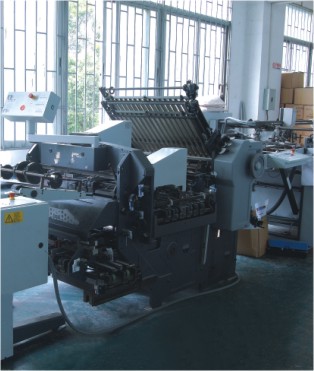 全自動(dòng)折頁機(jī)